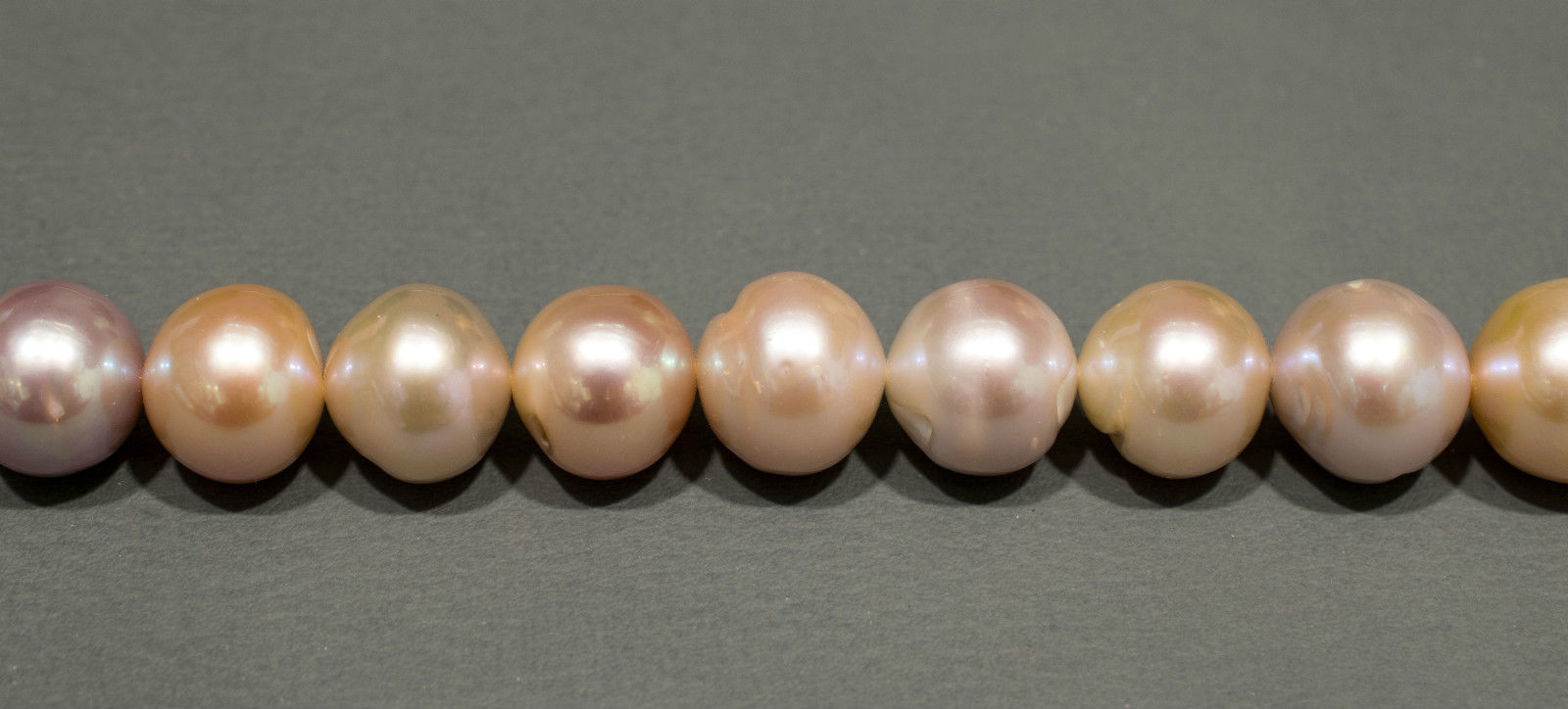 Perlenstrang Rosé Naturfarbe rund mit hohem Lüster in 13-14 mm